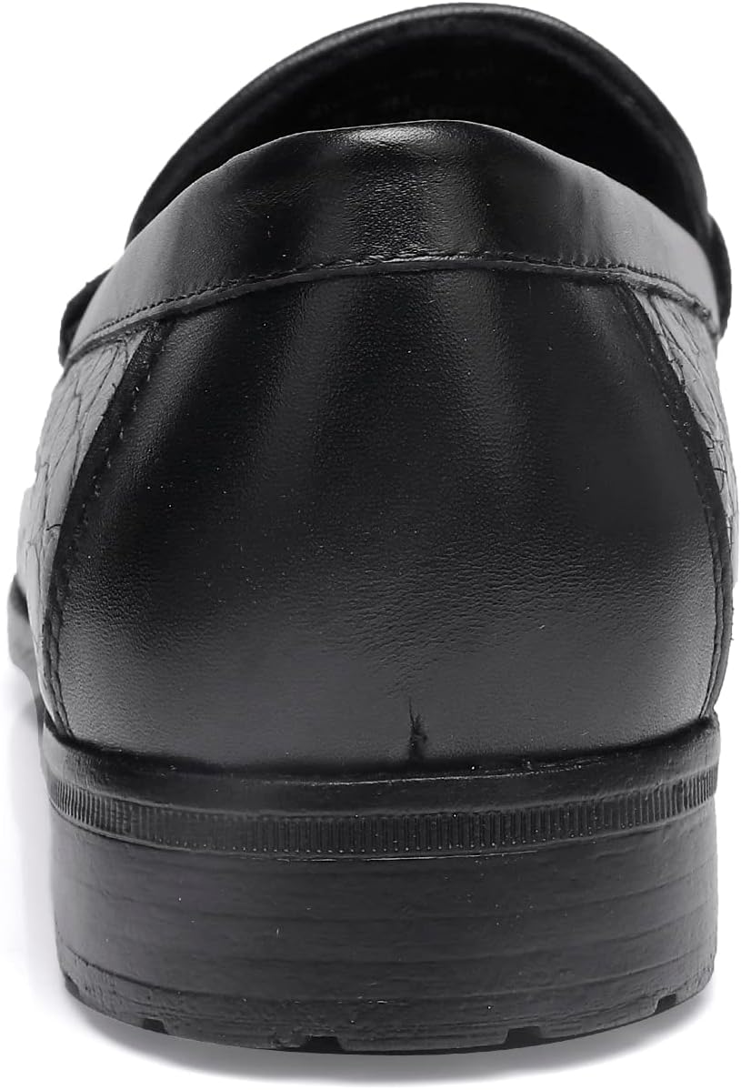 Men's Buckle Penny Loafer Detail